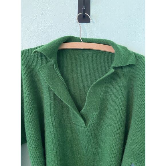 Women’s Small Green Acrylic Blend Knit V-neck Collar Sweater With Belt - Picture 3 of 4